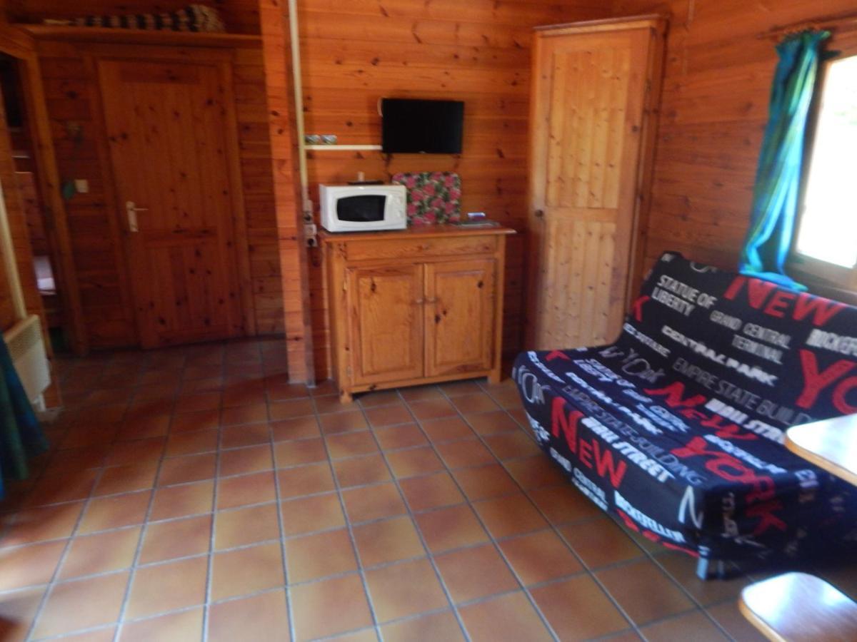 Les Chalets De Montorgueil Saurat Dış mekan fotoğraf